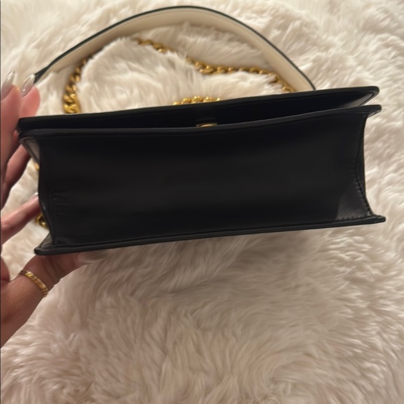 Prada White & Black Saffiano Leather Crossbody & Shoulder Gold Chain Bag - Picture 5 of 10